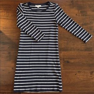 Forever 21 three quarter length sleeve dress.